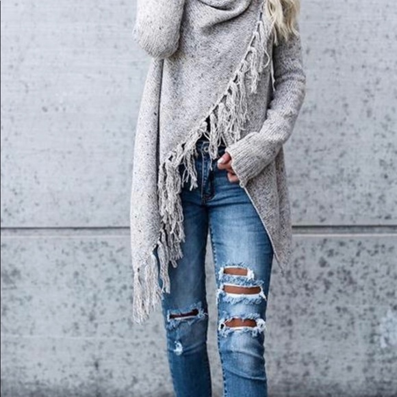 Ladies Gray Light Weight Fringe Long Cardigan S - Picture 2 of 5